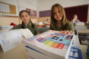 yarin-tasladigi-duyurulacak-yeni-mufredat-hakkinda-merak-edilenler-exea yarin-tasladigi-duyurulacak-yeni-mufredat-hakkinda-merak-edilenler-exea